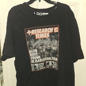 LRG mens tshirt